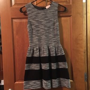 Sleeveless cute grey and black cocktail dress